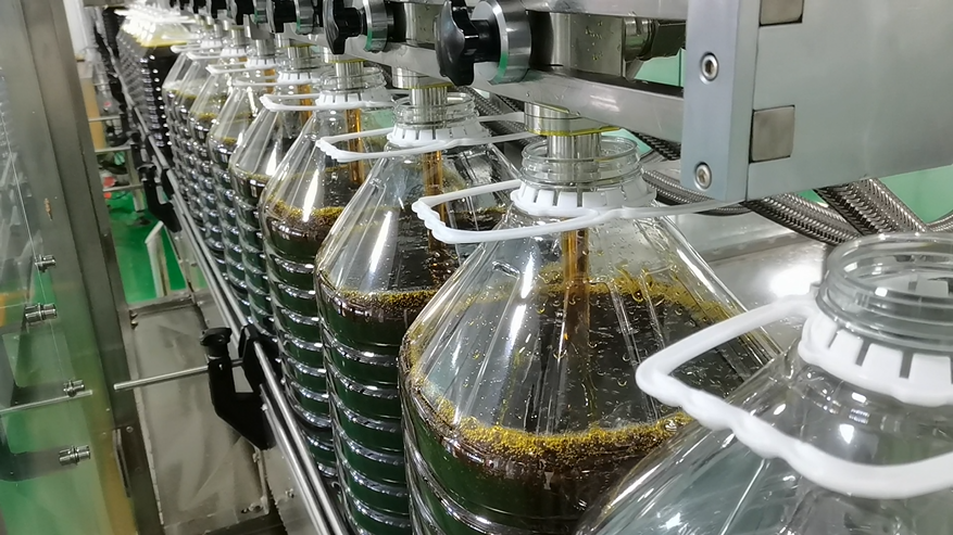 食用油灌裝機為什么屬于非標(biāo)設(shè)備